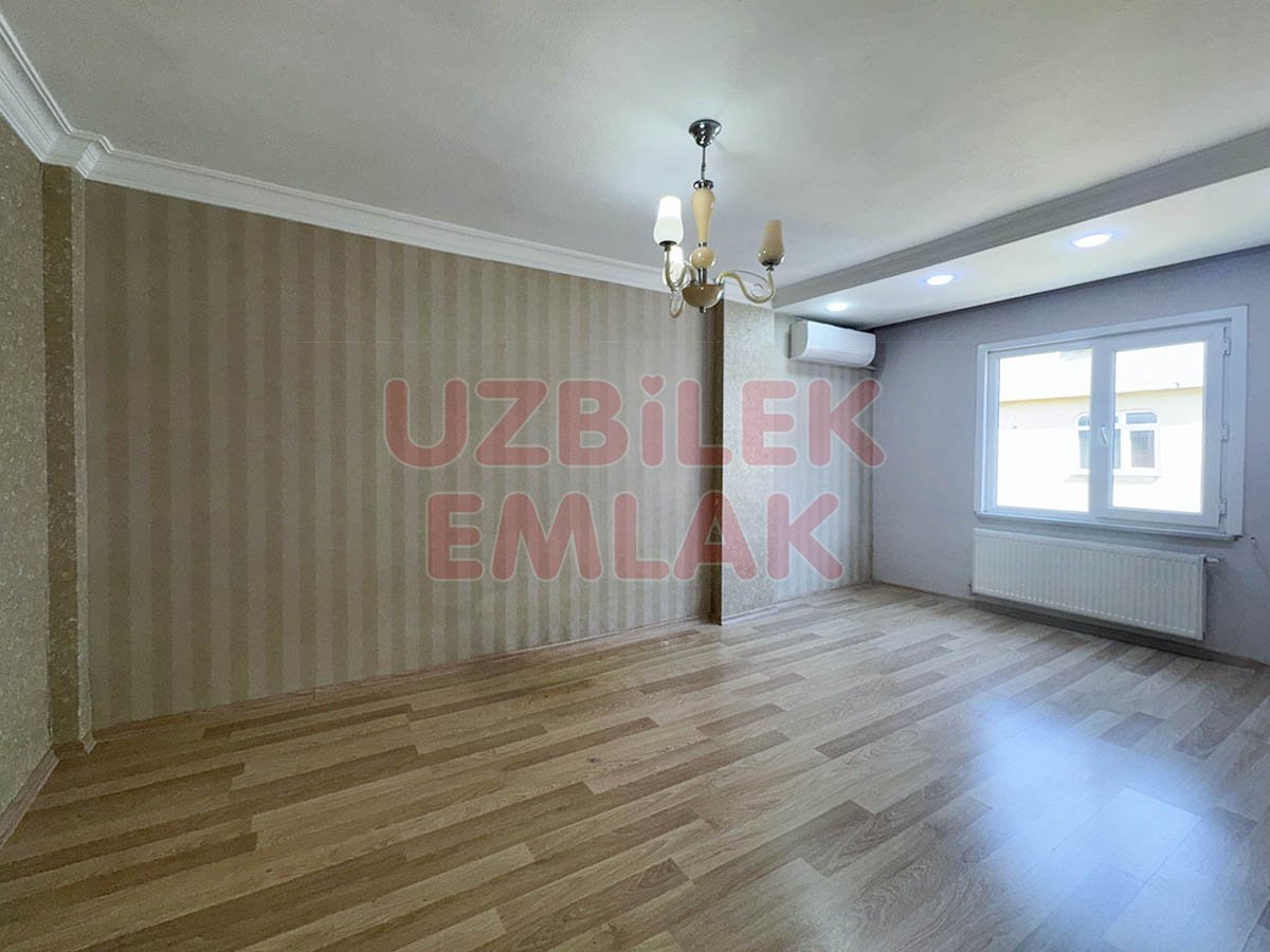 ŞİRİNEVLER CENGİZ TOPEL CADDESİ CİVARI KİRALIK 2+1 DAİRE 