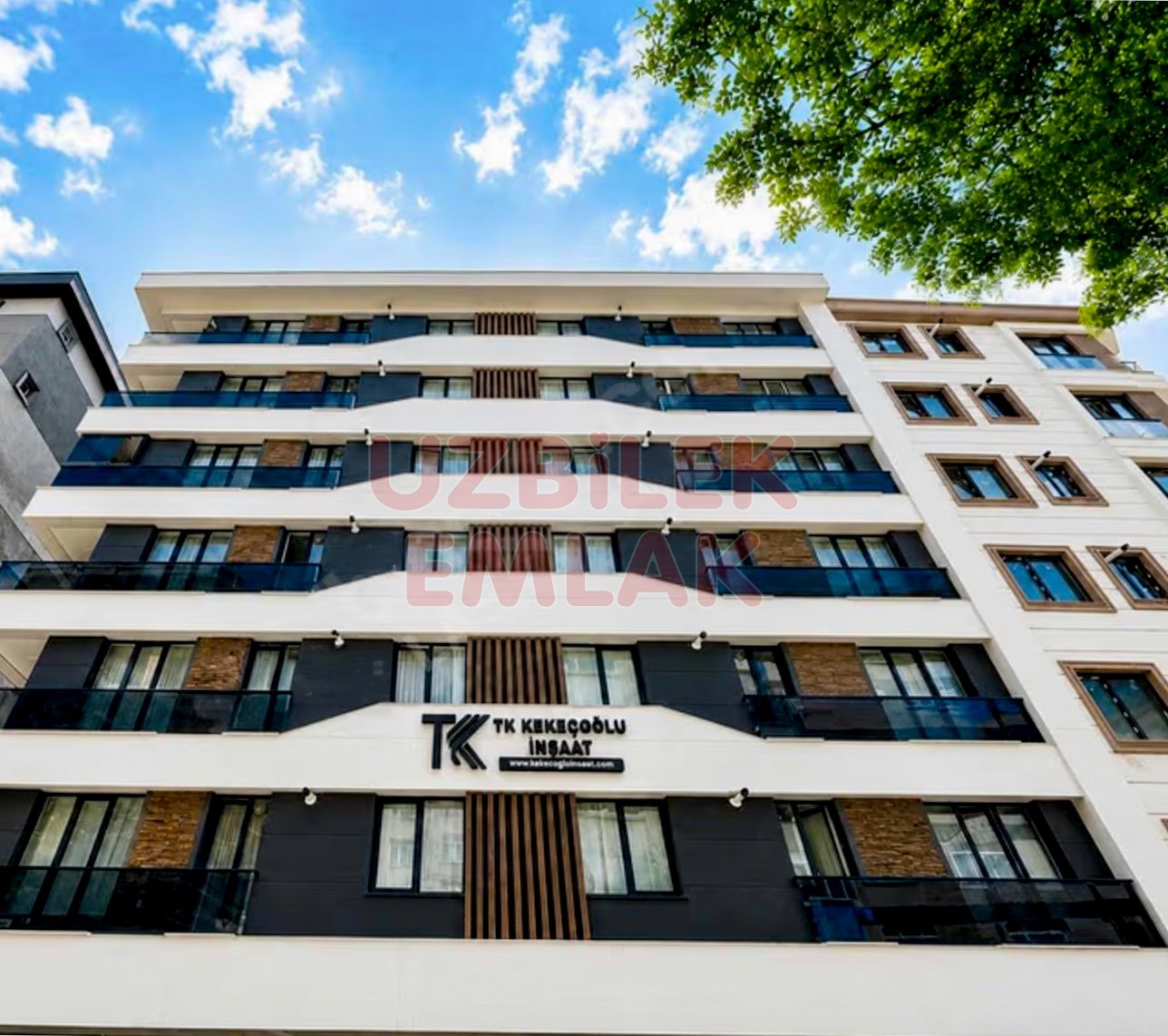 Bahçelievler Yayla Sıraevler Sk. Yeni Binada 2+1 | 90 m² | Balkonlu