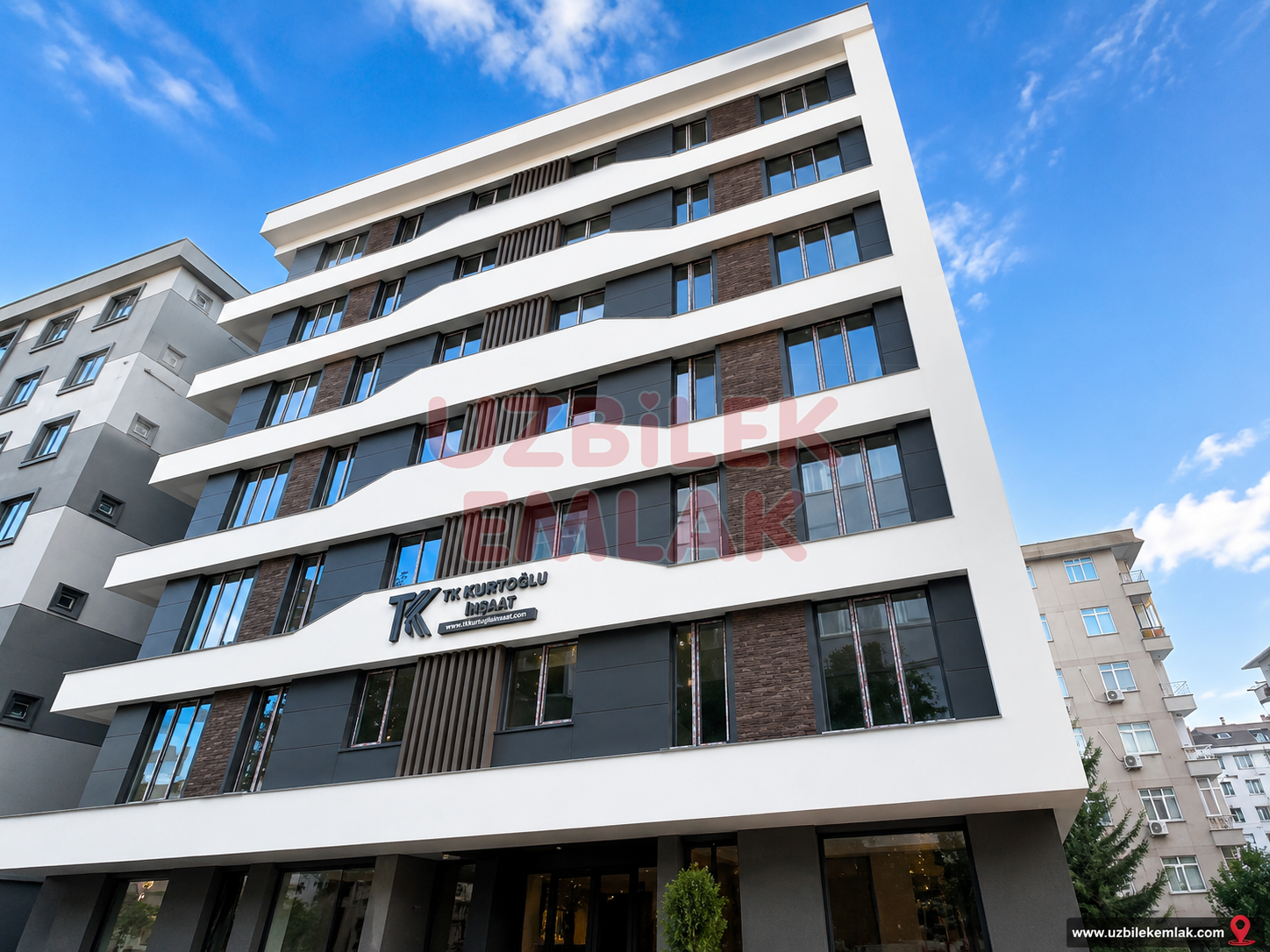 Ulubatlı Hasan Caddesi Yakıını Sıfır 20 m2 Satılık Dükkan 