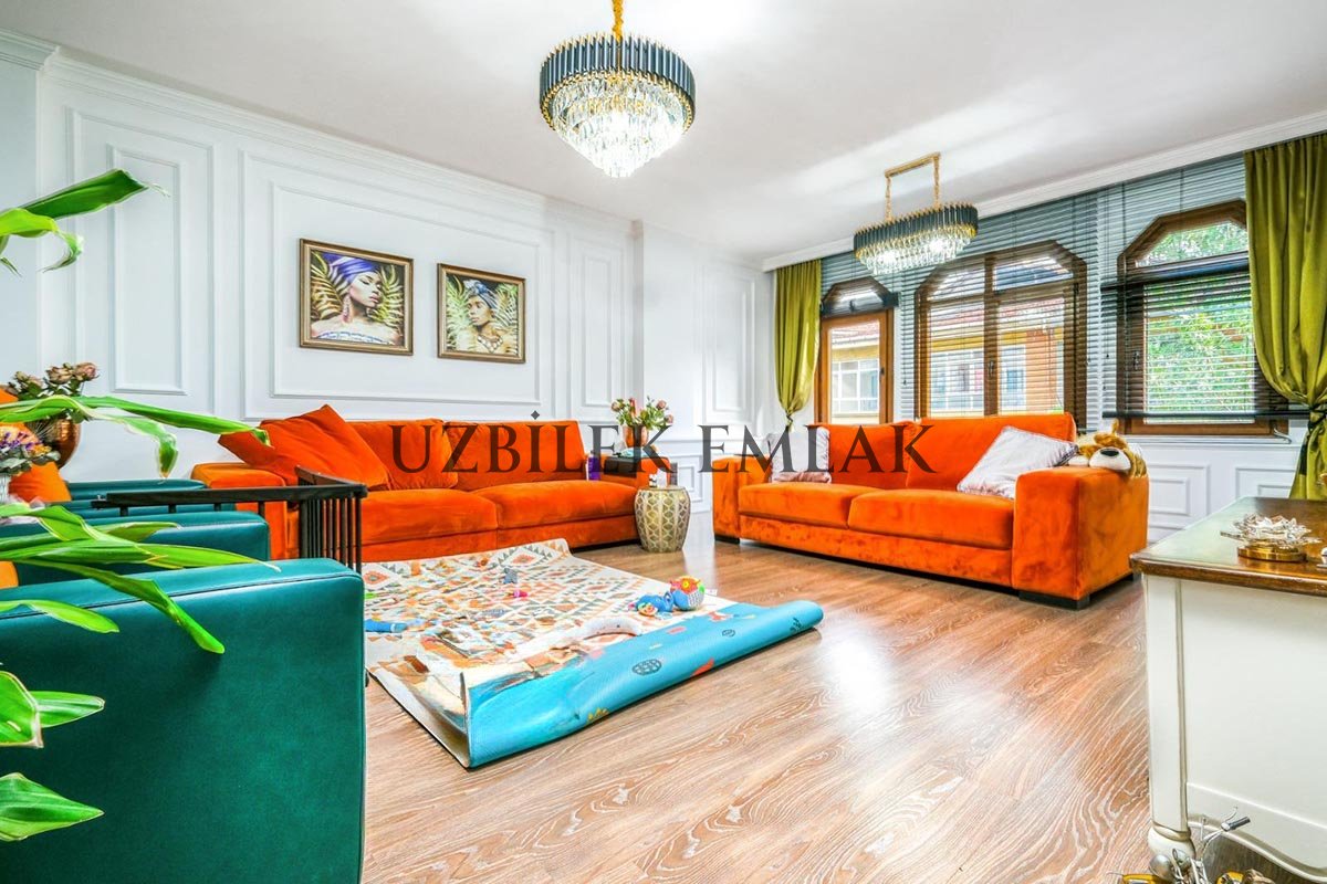 Bahçelievler Siyavuşpaşa Caddesi Özel Dekorlu 3+1 130 m2 Daire 