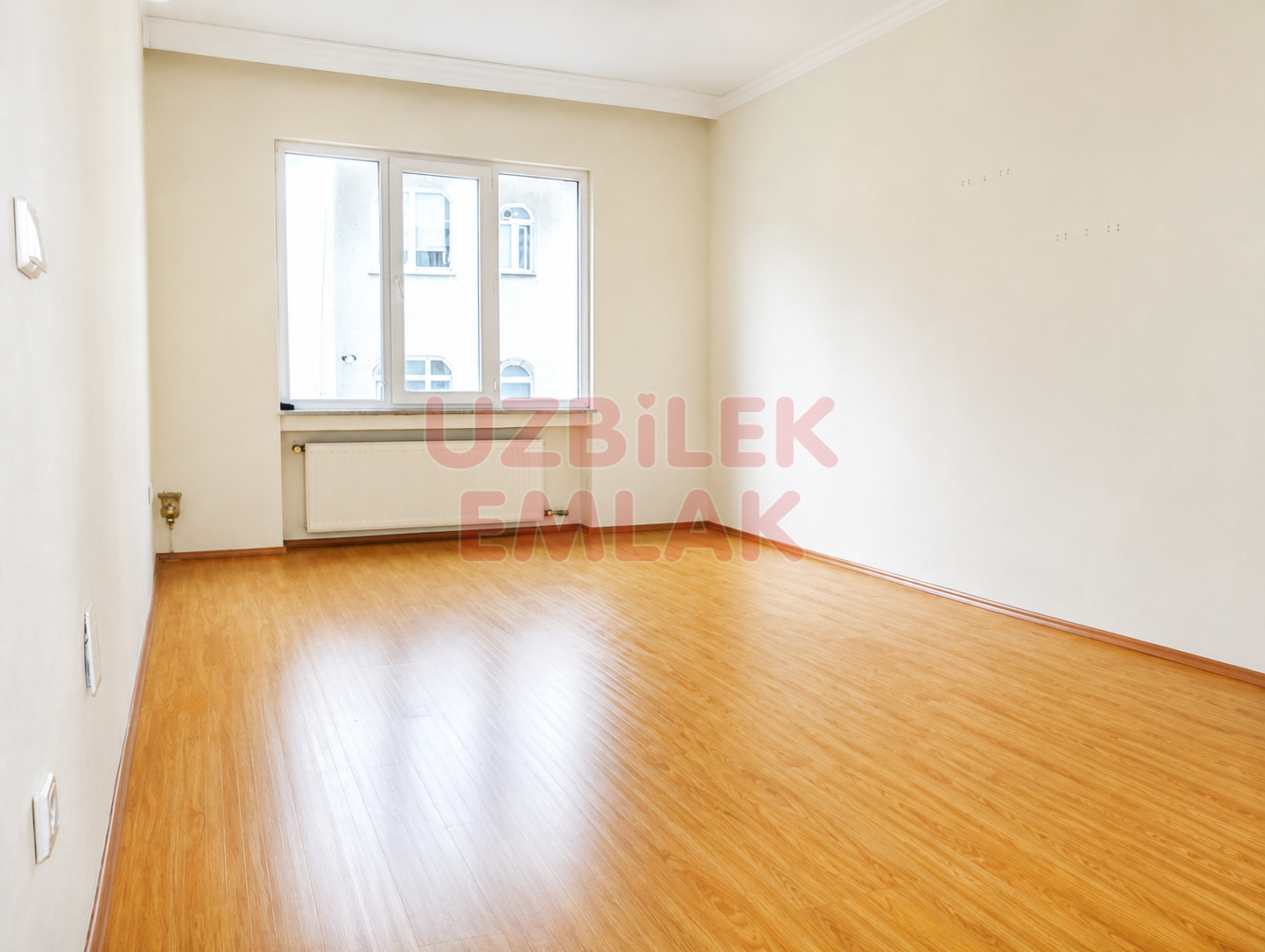 Metro Metrobüse Yakın 2+1 Kombili 85 m2 Temiz Ferah Kiralık Daire