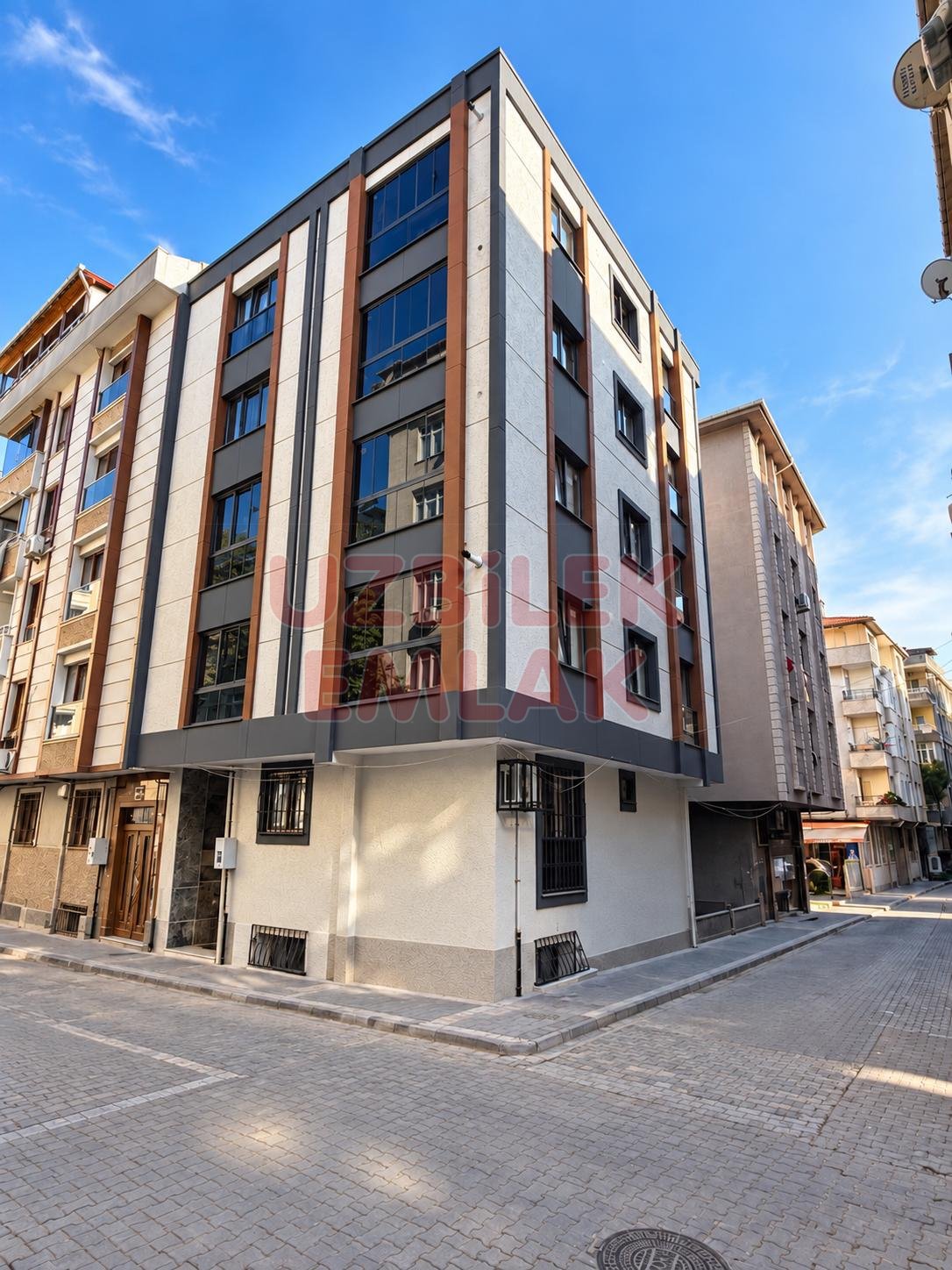 Bahçelievler Zafer Mah. Ahmet Yesevi Cd. 3+1 Sıfır | Yerden Isıtma | 3 Cephe