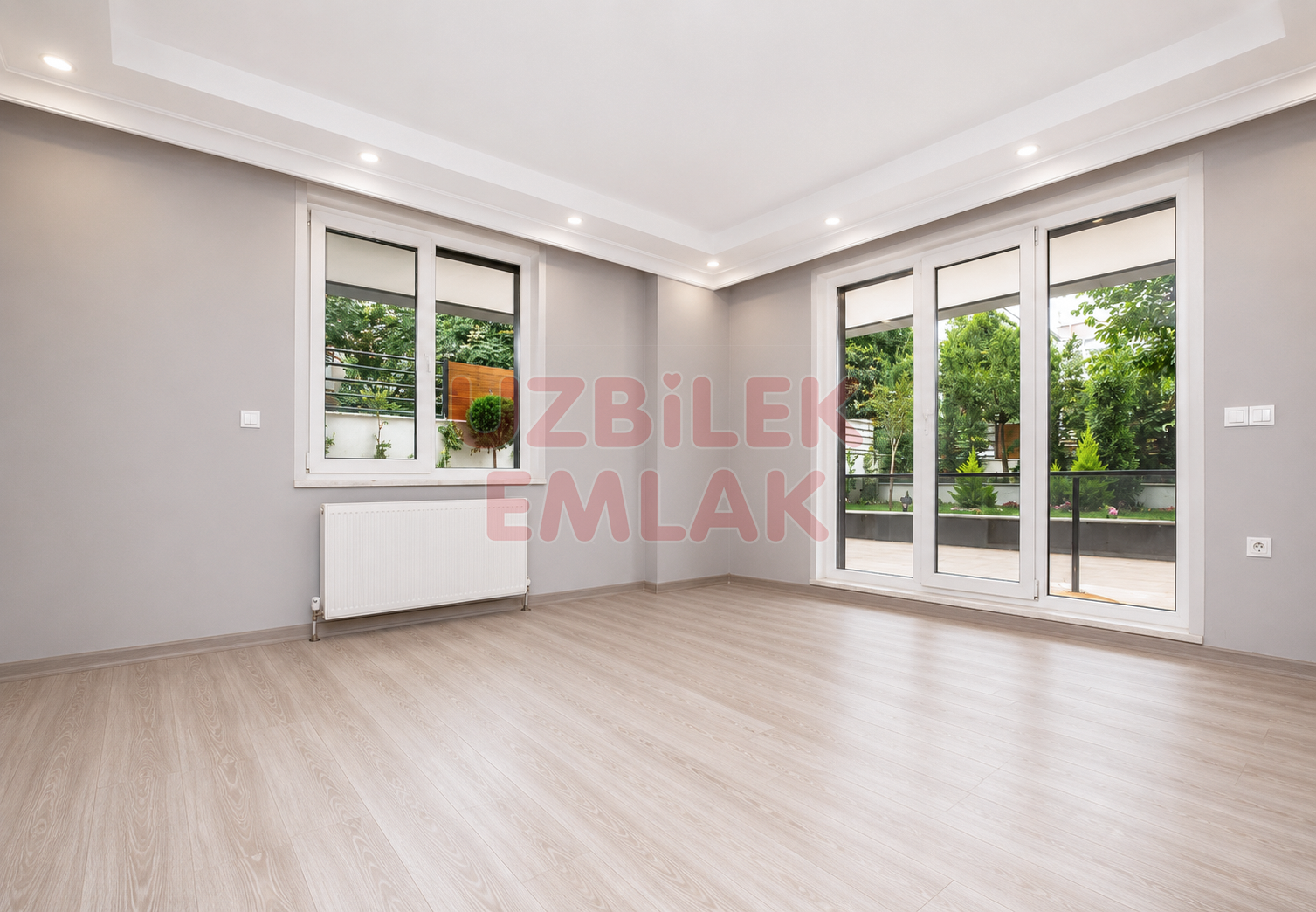 Bahçelievler'de Yeni Binada Bahçe Peyzajlı Şık 2+1 Kiralık Daire