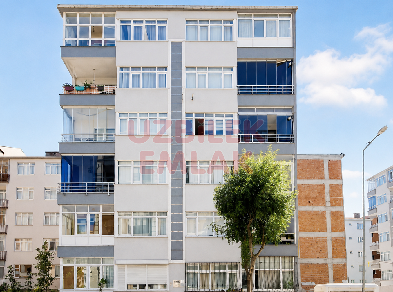 Bahçelievler Yayla Çamlık Caddesi Çam Sokak'da Kentsele Girecek 3+1 