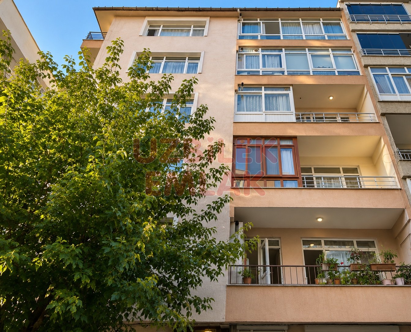 Ulubatlı Hasan Caddesi Civarı Satılık Yatırımlık Güney Cephe 2+1
