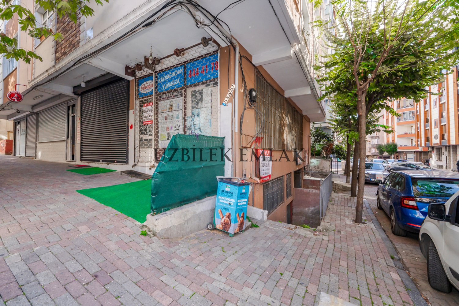 BAHÇELİEVLER SİYAVUŞPAŞA EMEK CADDESİ CİVARI SATILIK DÜKKAN 