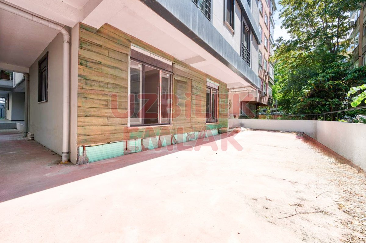 BAKIRKÖY İNCİRLİ METROBÜSÜNE YAKIN SATILIK SIFIR 2+1 GİRİŞ KATI