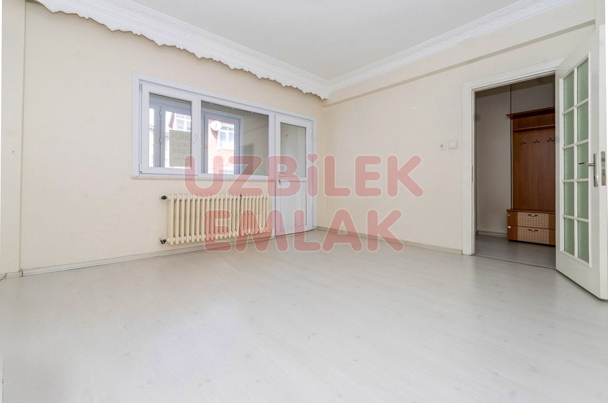 SİYAVUŞPAŞA CADDESİ CİVARI SATILIK 3+1 3.KAT 130 M2 ASANSÖRLÜ