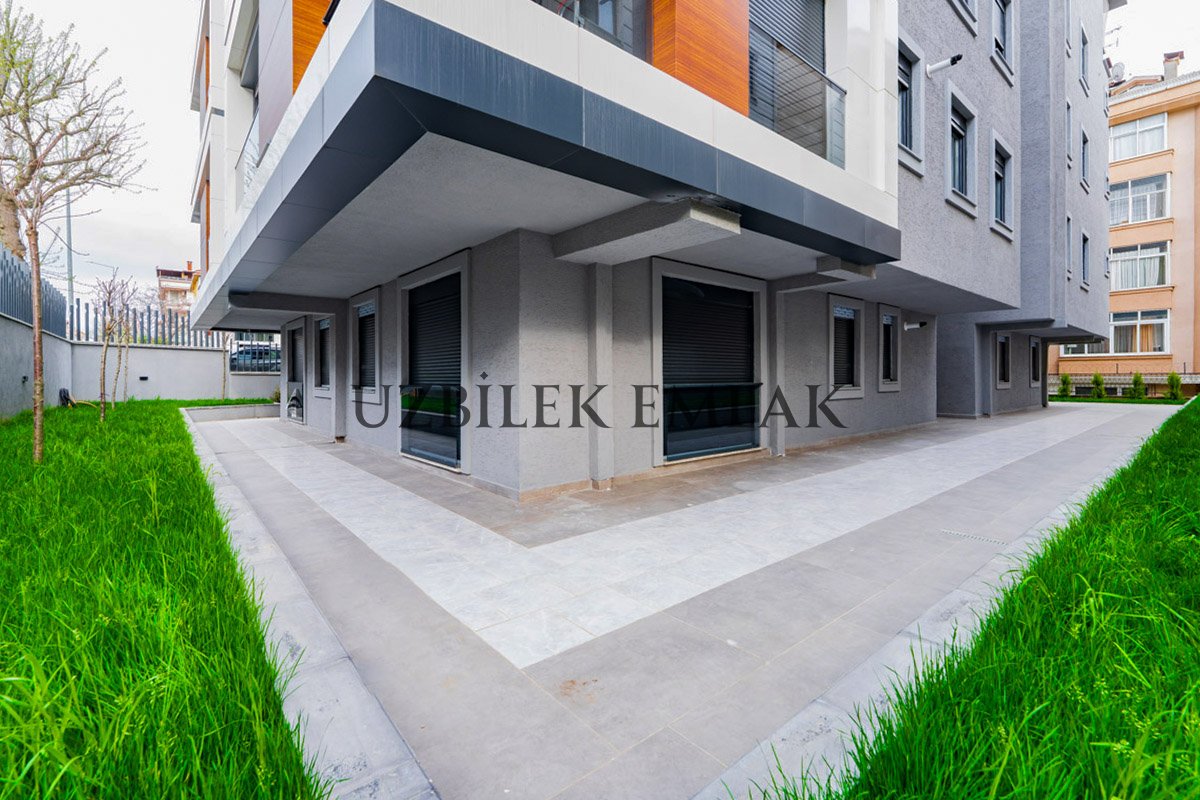 Bahçelievler 2+1 Kapalı Garajlı 75 m2 Sıfır Giriş Kat Bahçe Kullanımlı Daire