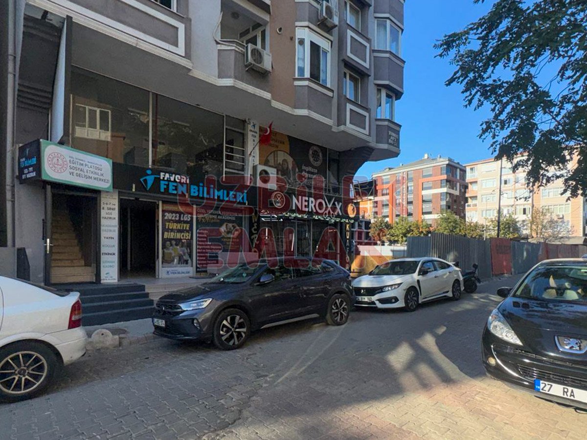 YAYLA MERKEZ KİRALIK ÇOK AMAÇLI DEPOLU KULLANIŞLI DÜKKAN