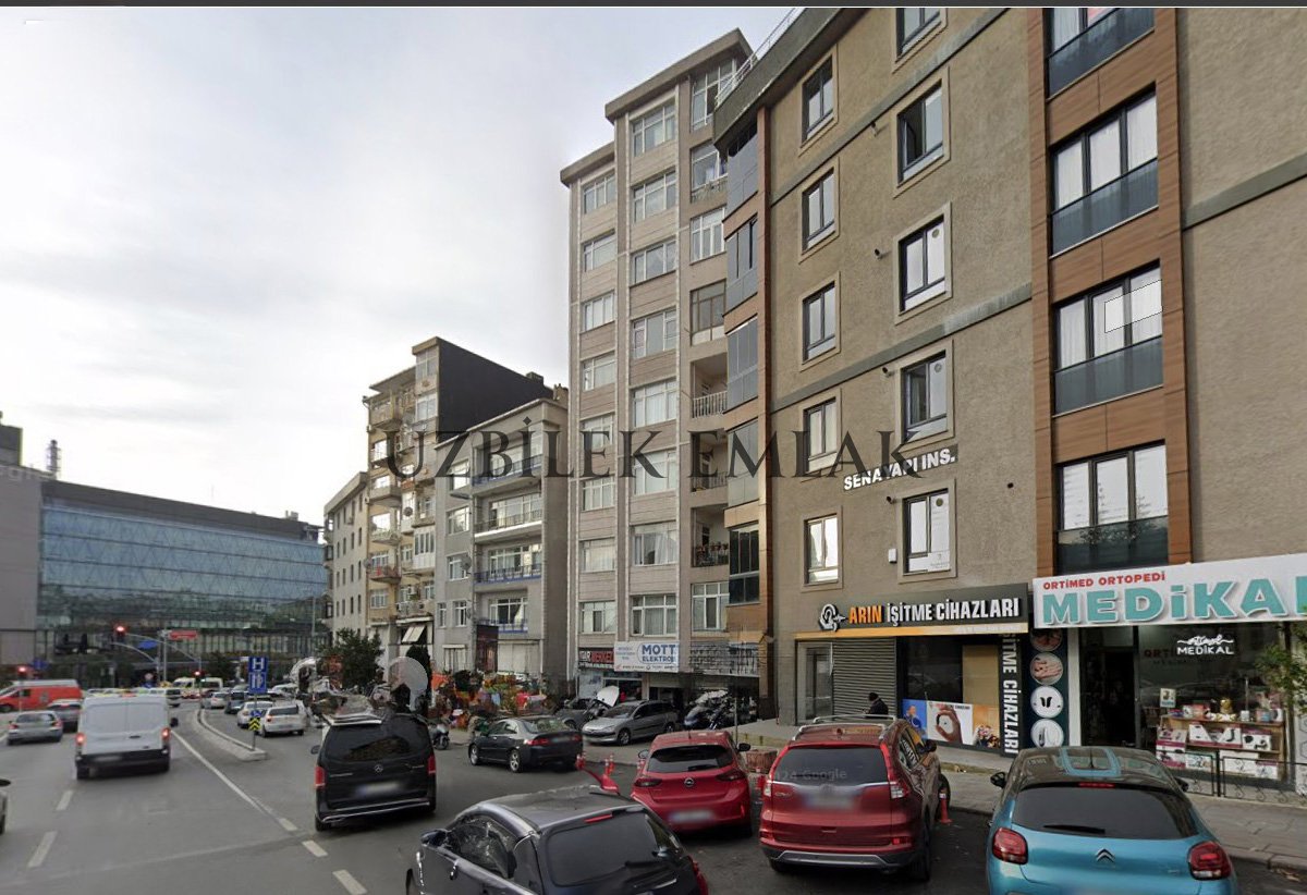  BAHÇELİEVLER ADNAN KAHVECİ BULVARI 2 YILLIK 3.KAT 2+1 80 M2 AÇIK MUTFAKLI