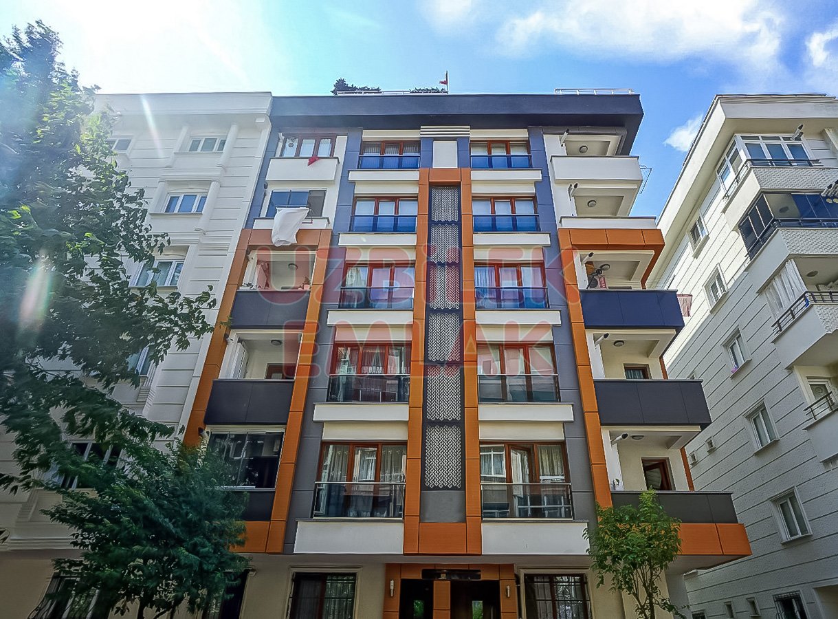 B.EVLER BELEDİYE BİNALARI CİVARI 9 YILLIK 2+1 SATILIK BAHÇE KAT