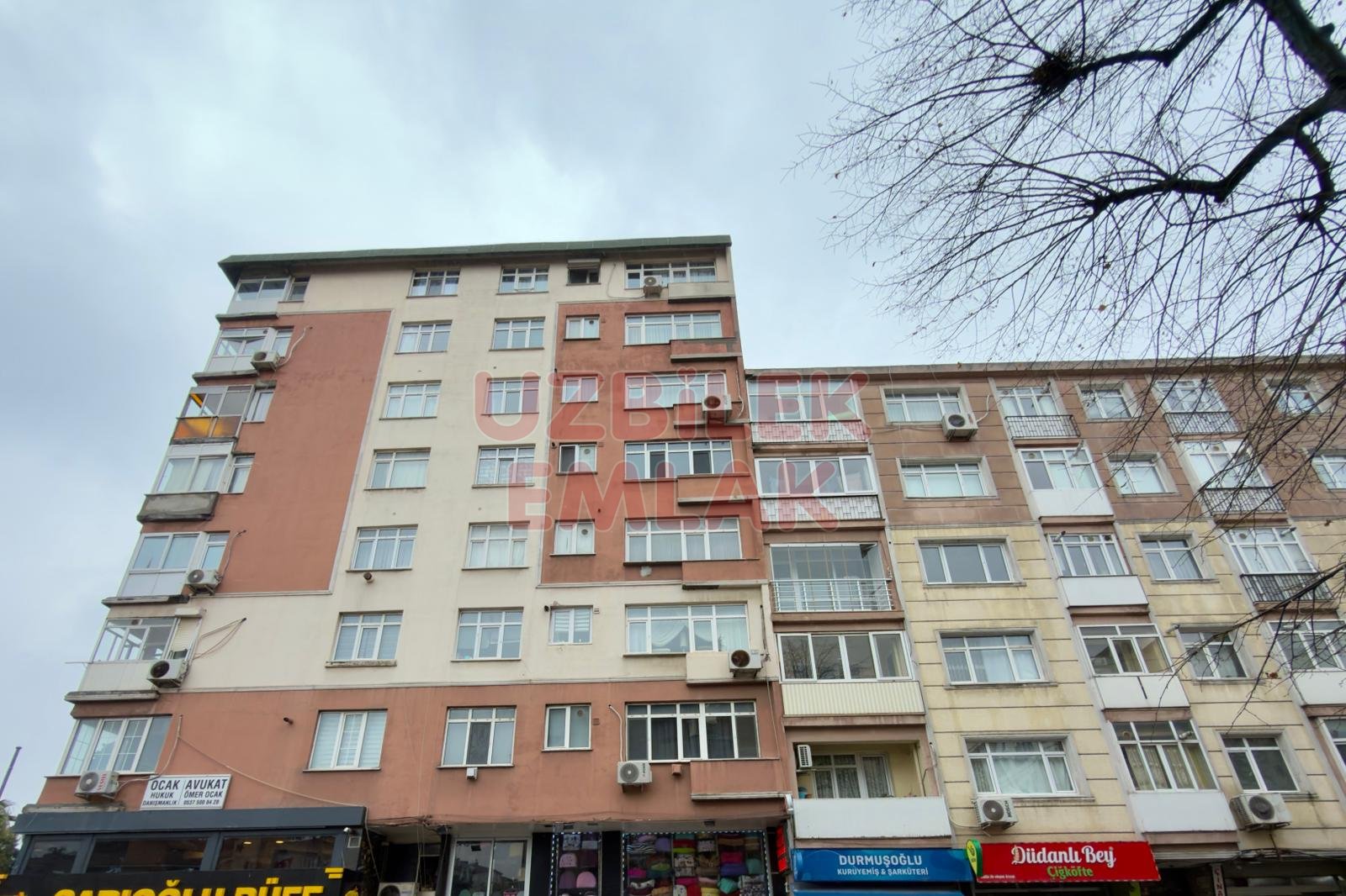 Bahçelievler Siyavuşpaşa’da UEFA Meydanı Karşısı Satılık 2+1