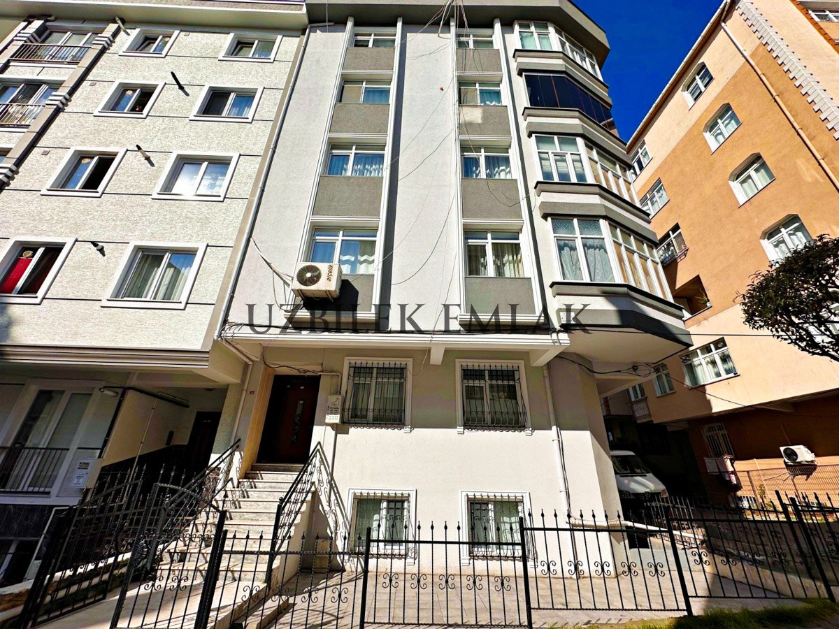  BAHÇELİEVLER 19 YILLIK TEK DAİRE ÜZERİNE BİNADA 2.KAT 3+1 SATILIK DAİRE