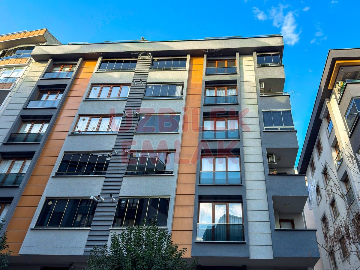 Bahçelievler Şirinevler Hastane Yakını Satılık Çift Girişli 4+2 Dubleks Boş Daire