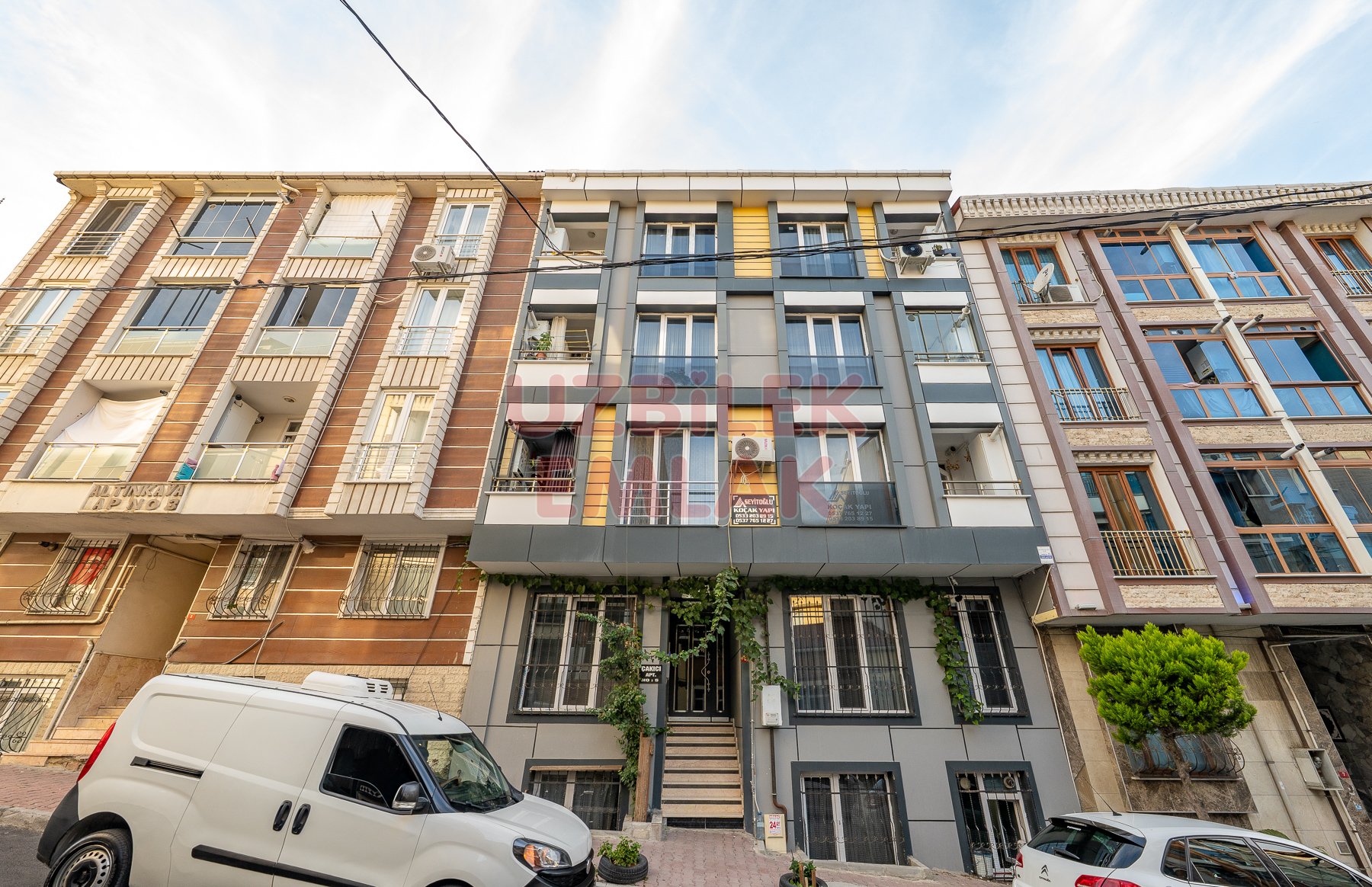 Esenyurt Güzelyurt Mevkii Satılık 3 Yıllık 2+1 Satılık Daire 