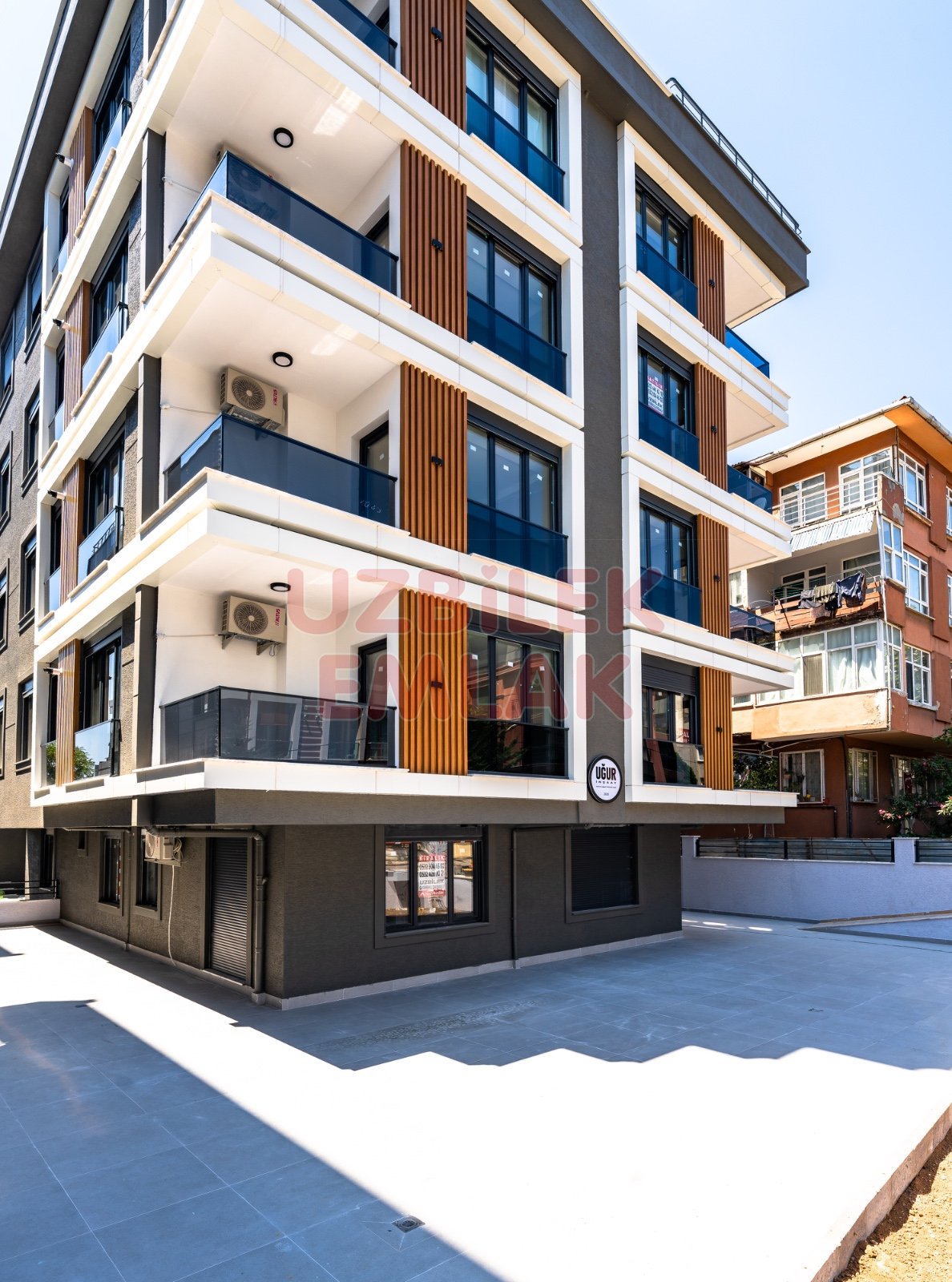 Bahçelievler Kıbrıs Parkı Civarı Sıfır 3+1 Otoparklı Satılık Daire 