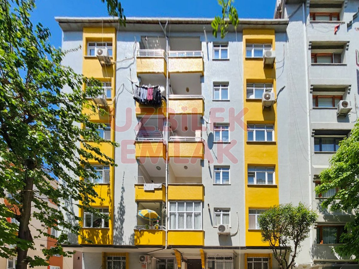 ÇAMLIK CADDESİ MANOLYA SOKAK 17 YILLIK 3+1 2.KAT SATILIK DAİRE