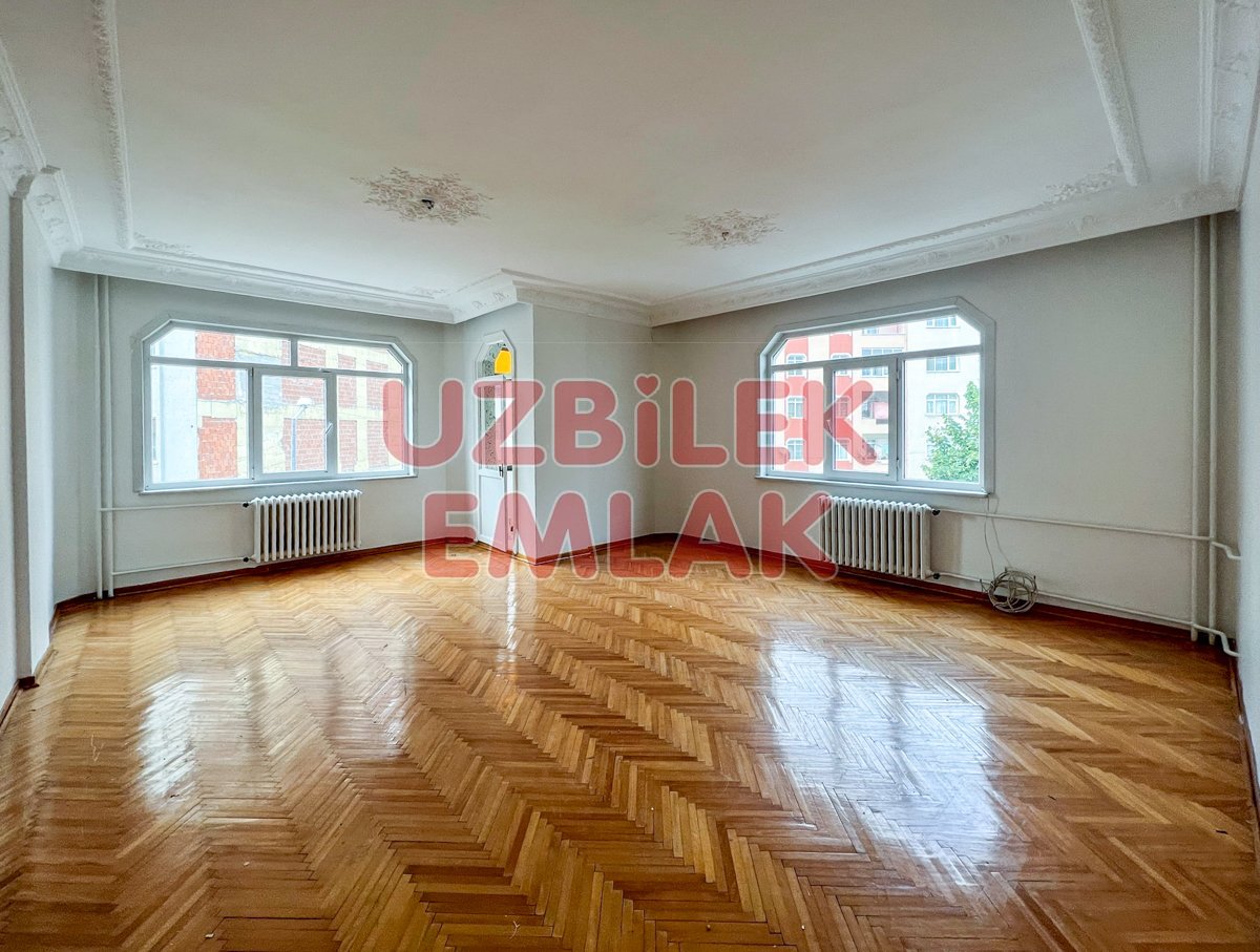 Bahçelievler Yayla Bahçeli Kesim'de Kiralık 3+1 Ferah Daire