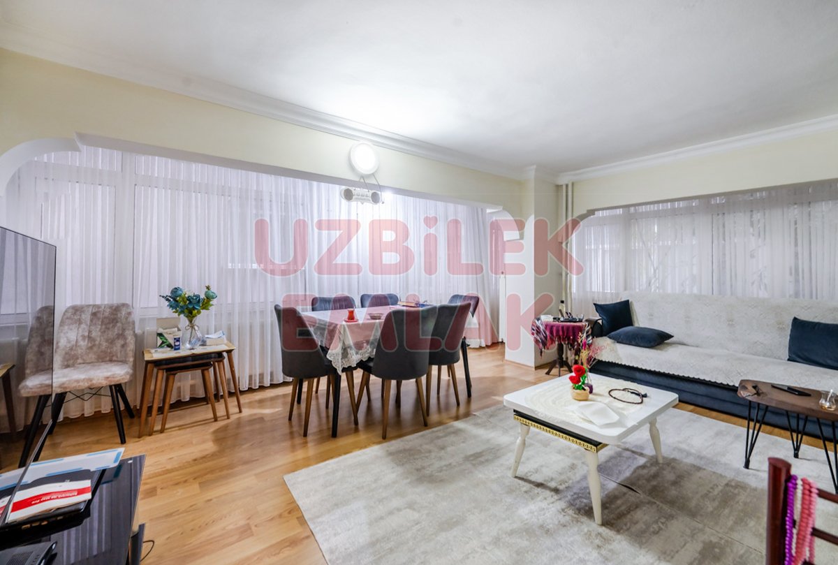 ÇAMLIK CADDESİ SÜMBÜL SOKAK'DA SATILIK 1.KAT 3+1 DAİRE