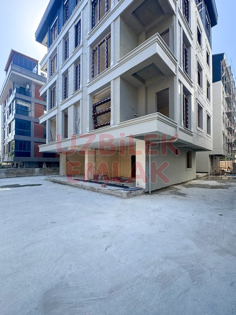 BAHÇELİEVLER YAYLA İŞBANKASI CİVARI SATILIK 2+1 1.KAT DAİRE